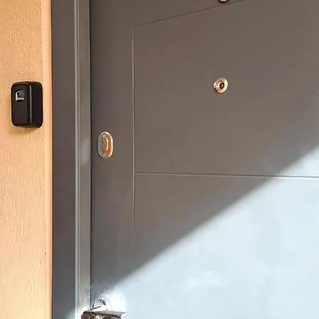 Apartman Cosy In The Heart Of *